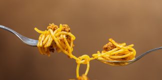 Al şaselea gust a fost descoperit recent. De ce ne plac pastele, cartofii prăjiţi şi pâinea caldă? Al şaselea gust