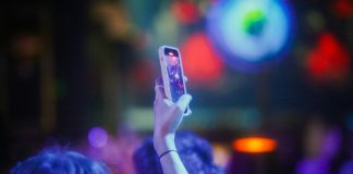 TikTok – expresia modernă a alegoriei lui Platon? TikTok