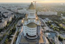 Catedrala Mântuirii Neamului, din Bucureşti, la inaugurare – una dintre cele mai impresionante construcţii religioase din lume Catedrala Mântuirii Neamului, Sursa YouTube