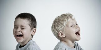 Beneficiile râsului