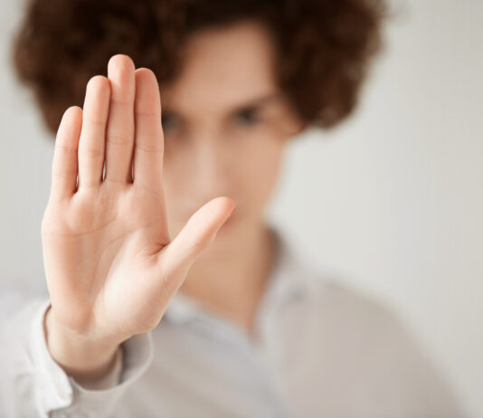 Interdicţii, tabuuri culturale, în diverse părţi ale lumii – legi bizare, tradiții stricte, reguli nescrise, care schimbă viața oamenilor Interdicţii, legi bizare
