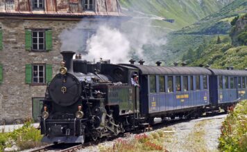 A întors-o ca la Ploiești! – povestea unei expresii românești născute din… mersul trenurilor A întors-o ca la Ploiești!